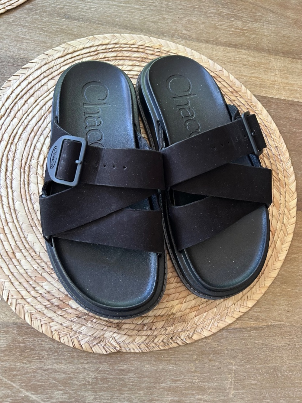 CHACO WOMEN'S TOWNES BLACK SLIDES - SIZE 7